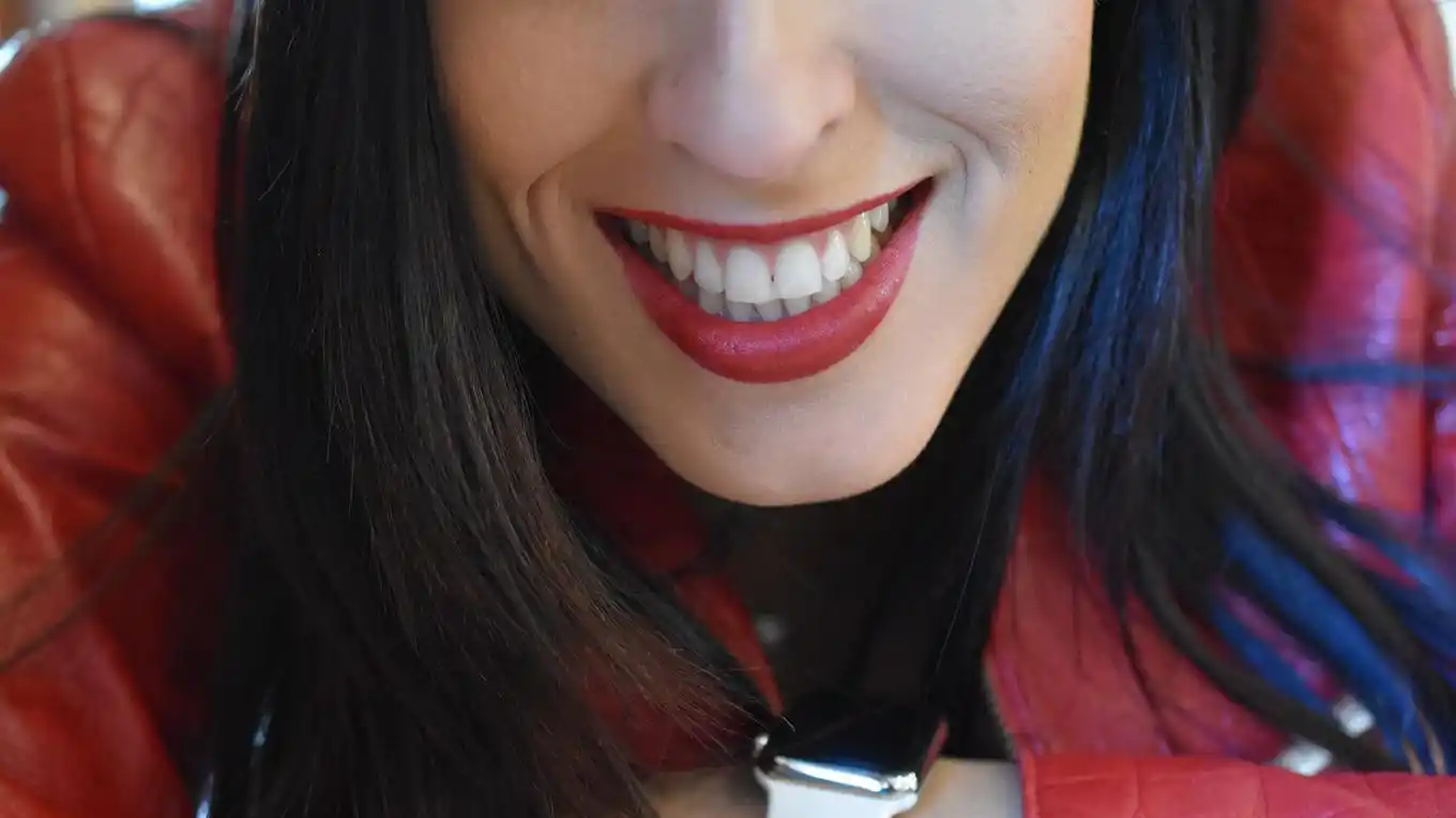Cómo afecta lo que comemos a nuestros dientes