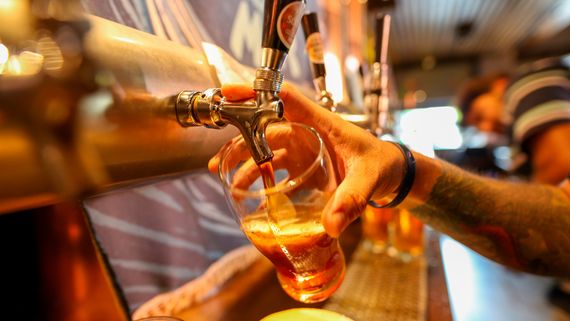 Día Nacional de la Cerveza: cuántos litros se consumen en la Argentina y cuál es la más elegida