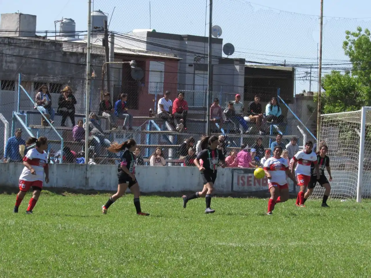 Comenzó el Primer Torneo de Fútbol Femenino en Gualeguay