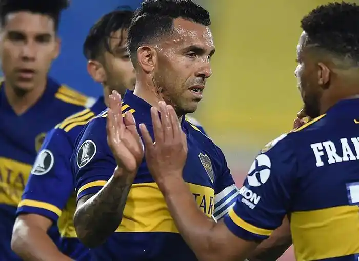 Boca goleó. En la noche de Tevez