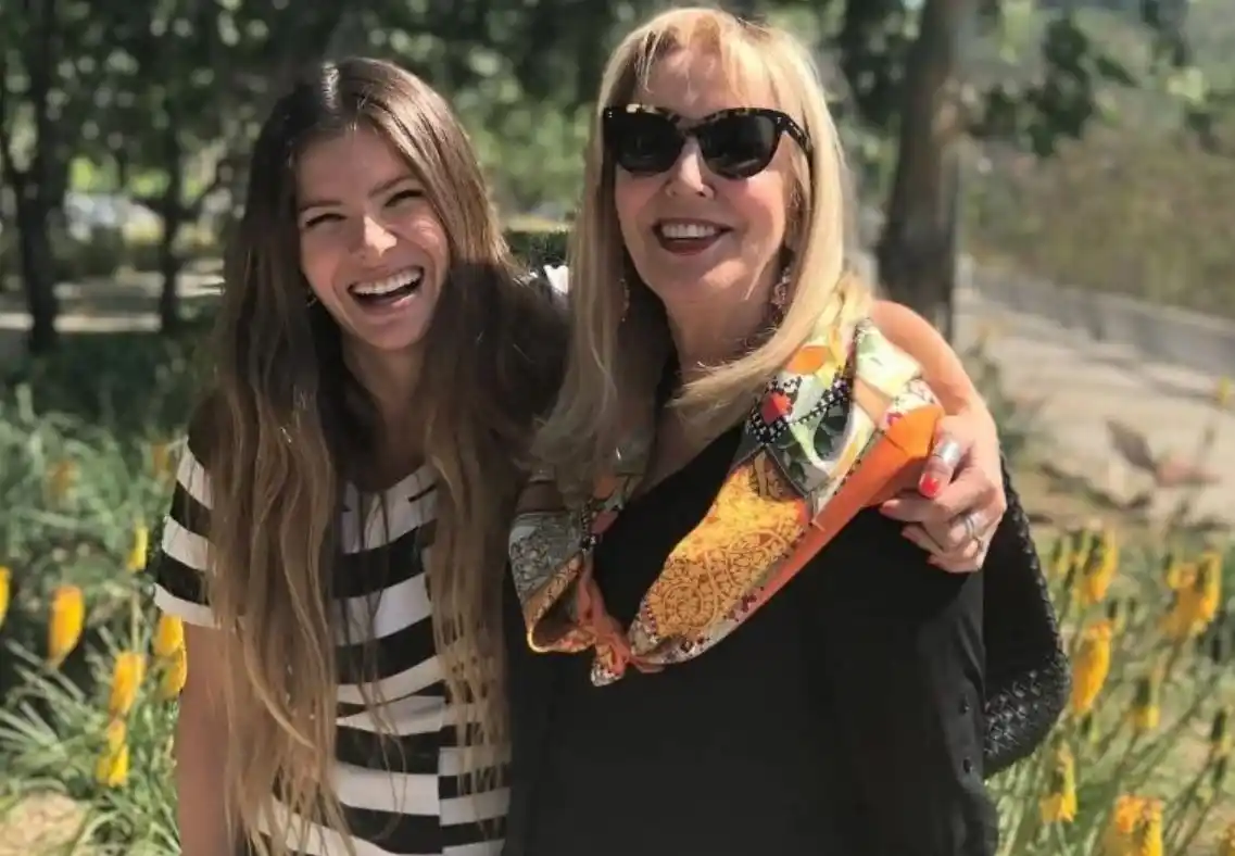 La reacción de la mamá de Vicuña contra la "China" y los caprichos que le facturan en Chile