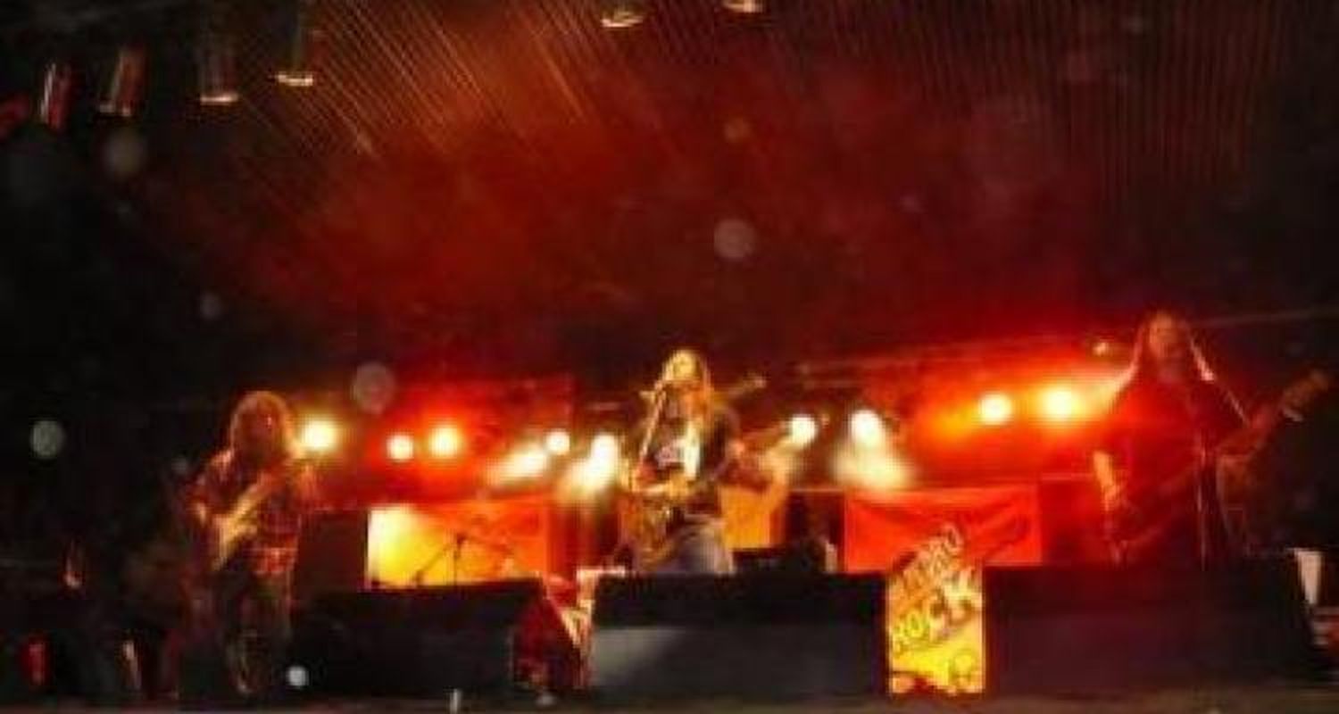 Explotó el “San Pedro Invierno Rock”