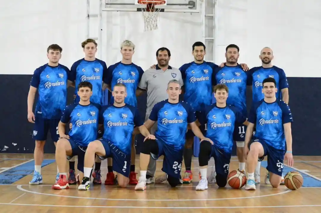 Rivadavia quedó a un punto de la cima en el torneo marplatense