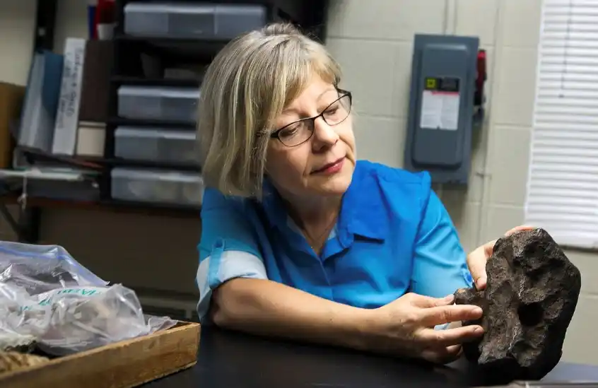 Usaba para trabar la puerta un meteorito de 100.000 dólares