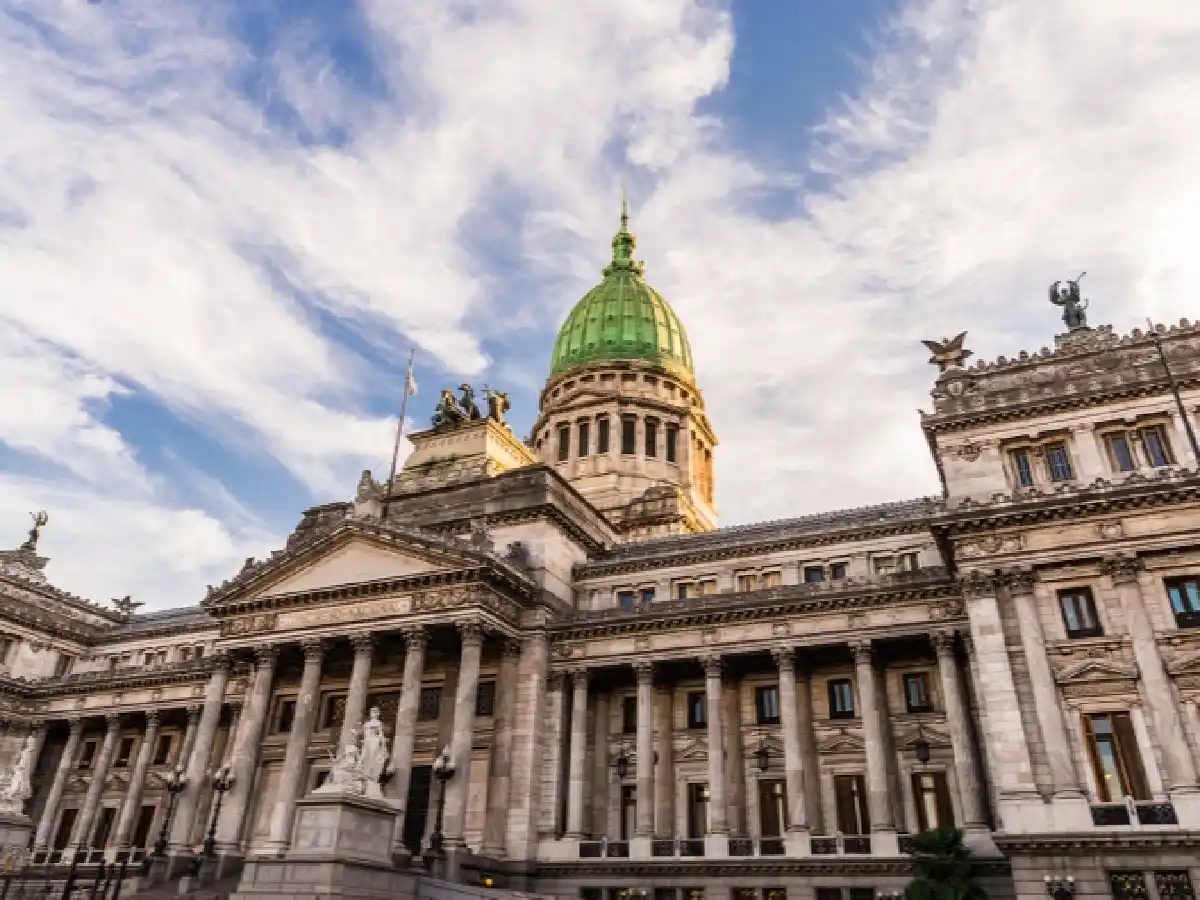 Punto por punto: a quiénes alcanza el proyecto de "renta inesperada" AUDIO