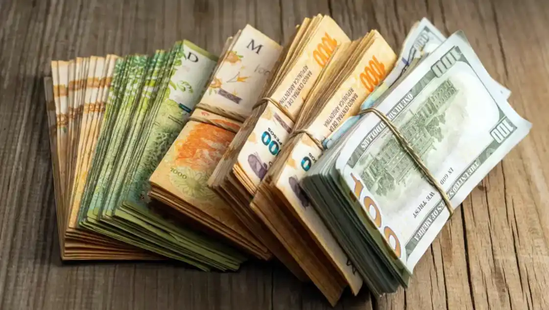 Argentina tiene el salario mínimo en dólares más bajo de la región