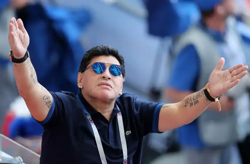 Maradona: «Me jode que no me incluyan entre los posibles técnicos»