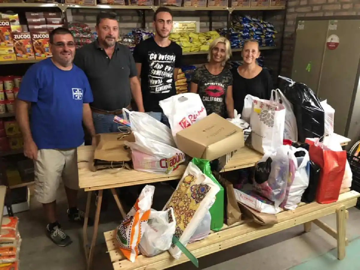 Los friulanos entregaron útiles escolares al Comedor de La Virgencita 