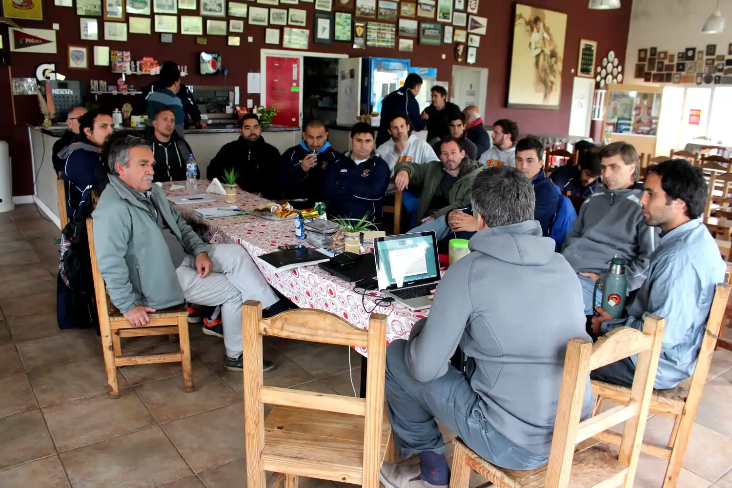 Charla positiva de Gaitán y Pellicena