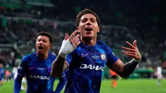 Con un gol de Enzo Fernández, Chelsea goleó al Betis de Lo Celso y se consagró campeón de la Conference League