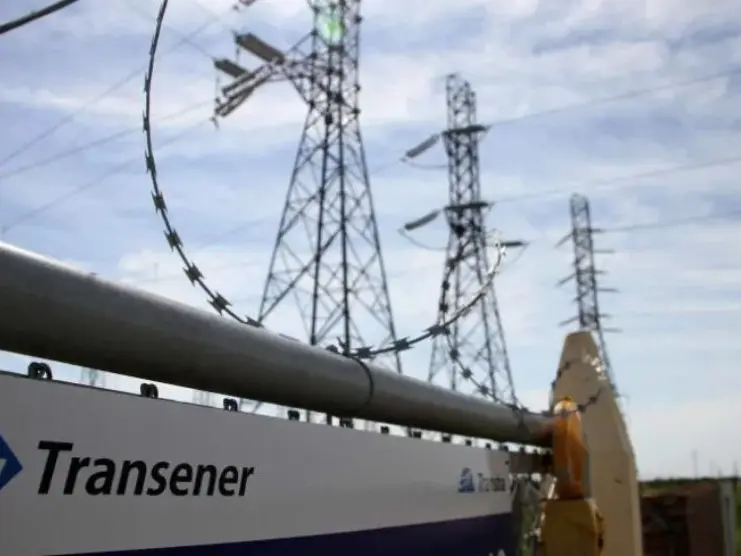 El Gobierno transfirió su parte de las acciones sobre Transener a un consorcio