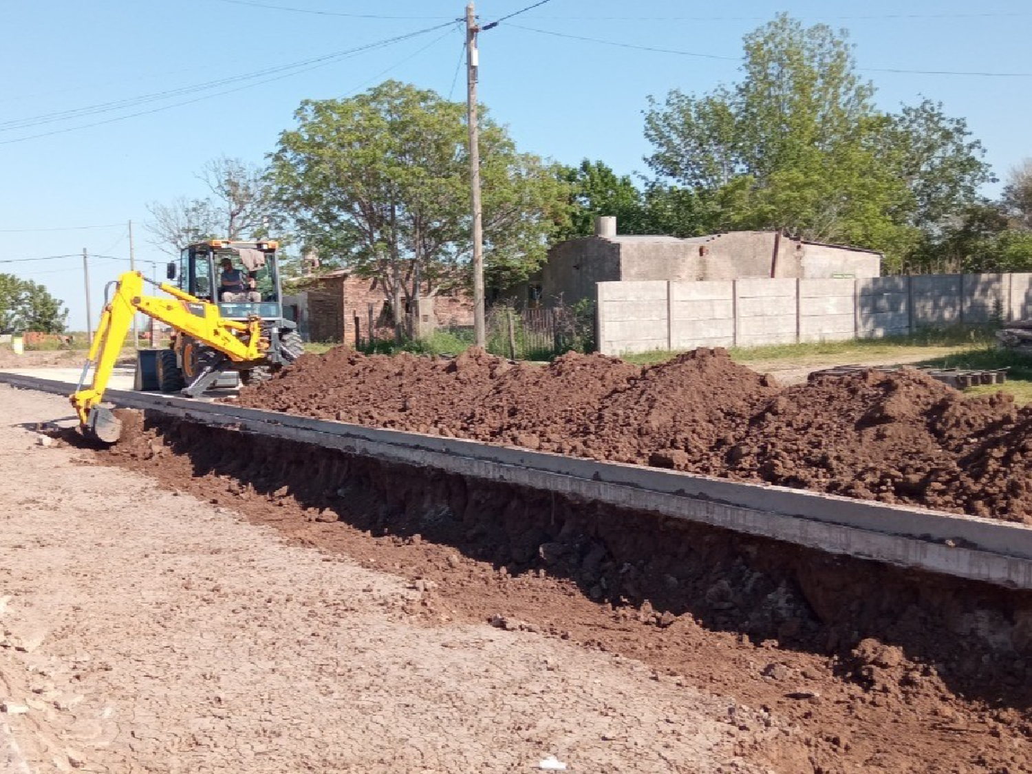 Ramona: construyen acequias en bulevar López para mejorar el drenaje