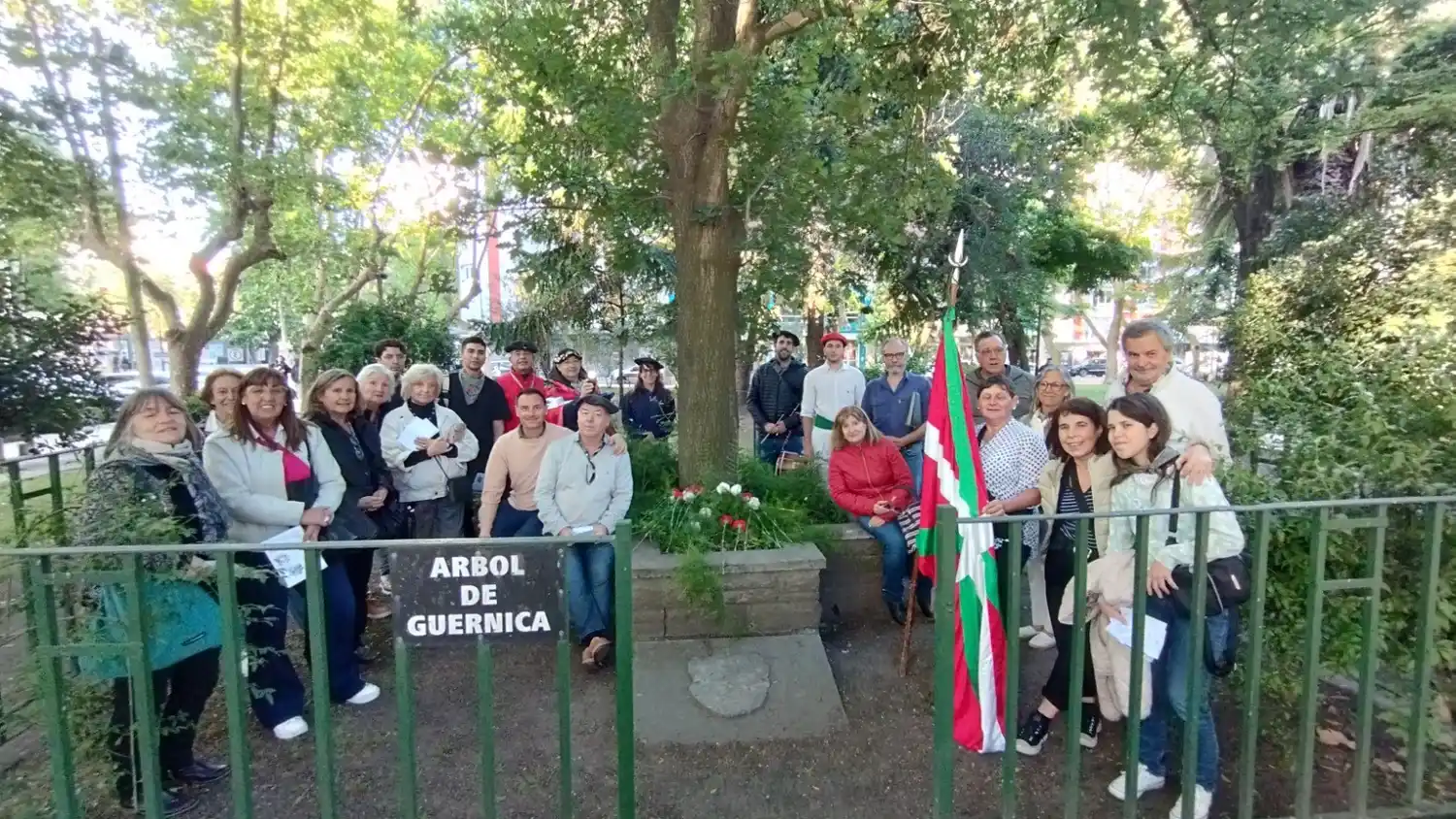 La actividad tendrá lugar en el retoño del mítico roble.