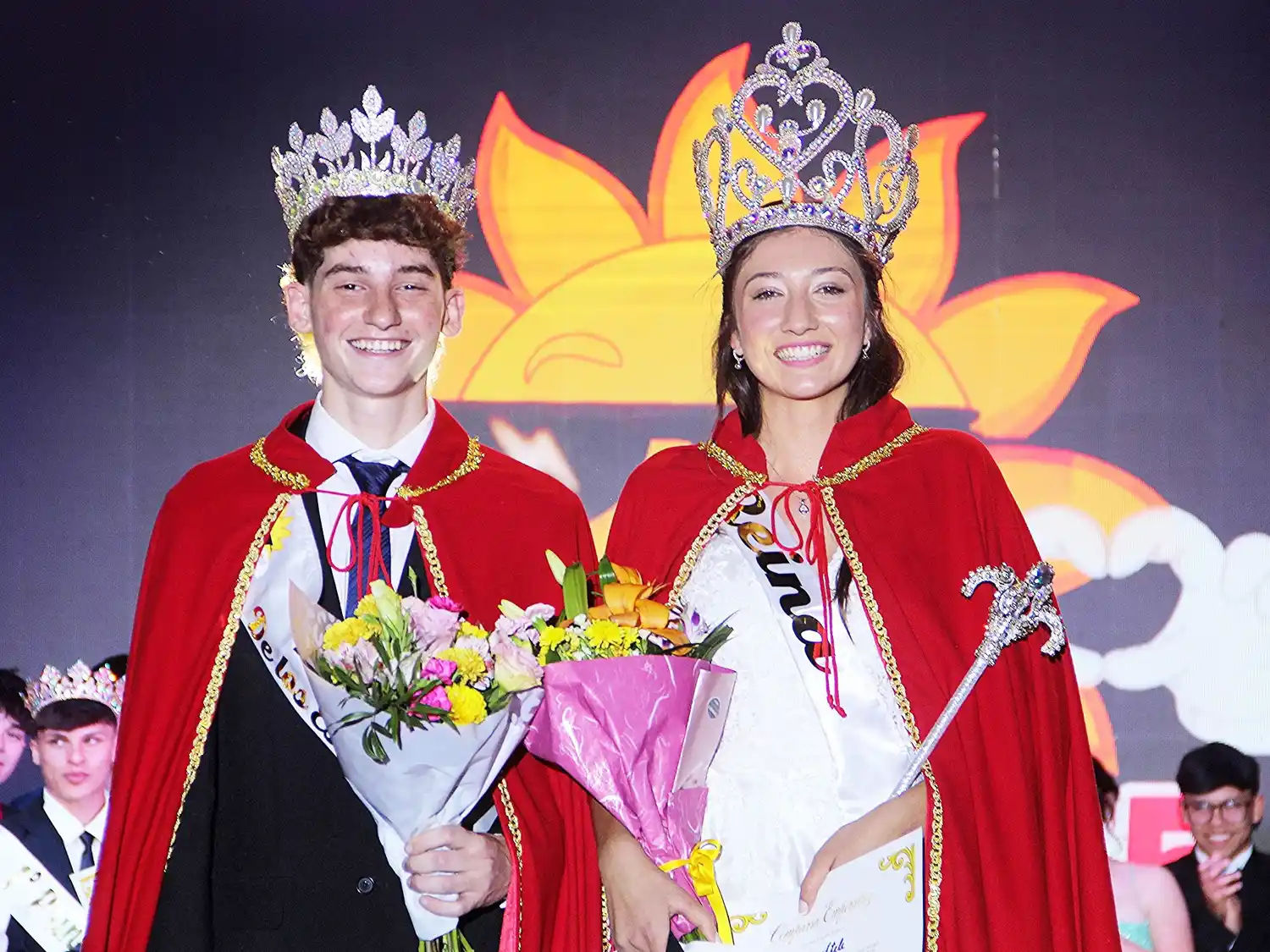 Sofia Stele y Facundo Paulozzi son los nuevos Reyes de los Estudiantes de Concordia 2025