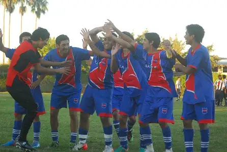 Sud América cayó de pie y con la frente en alto