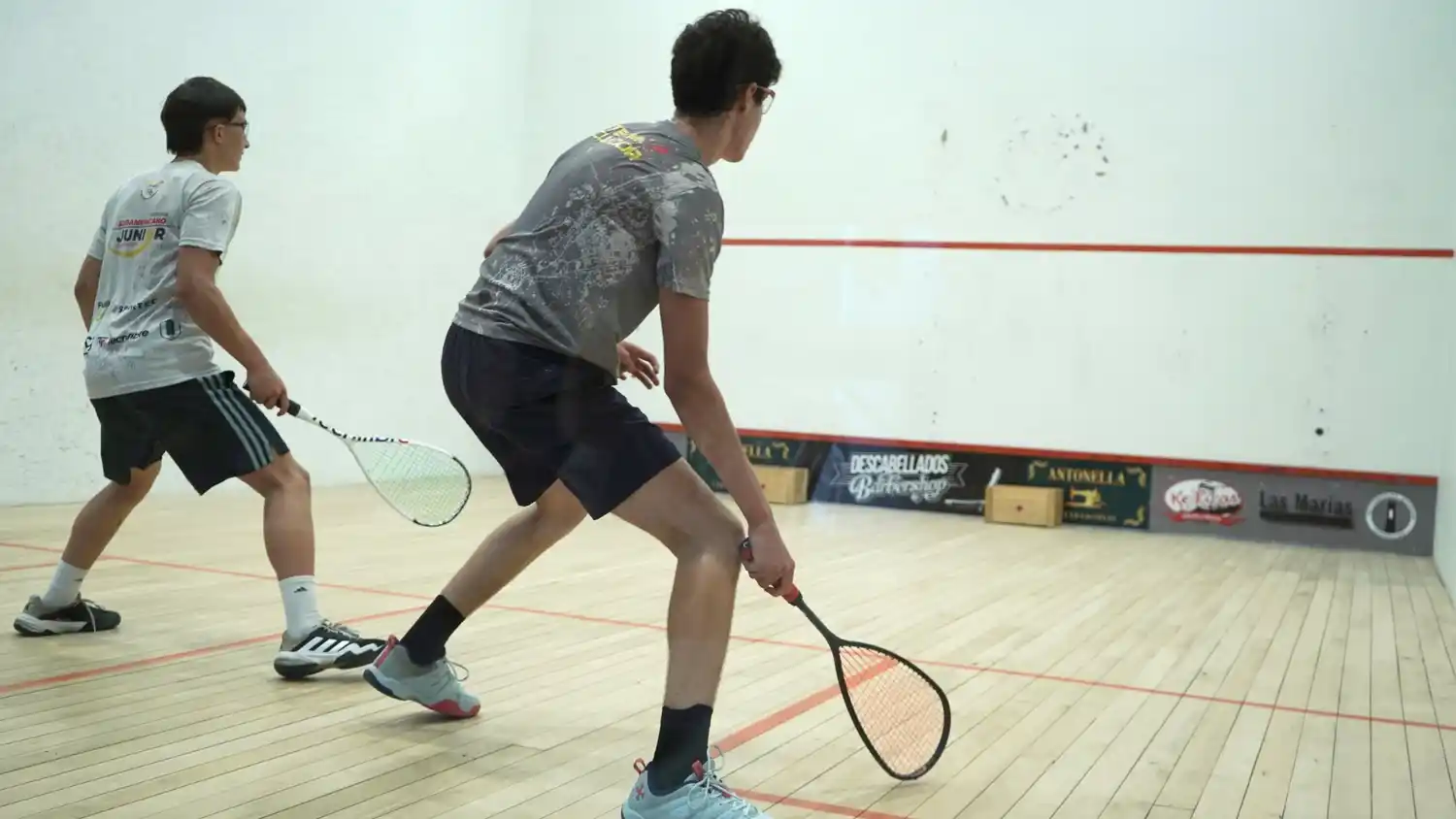 La Copa de Verano de squash sigue con su acción en Villa Díaz Vélez