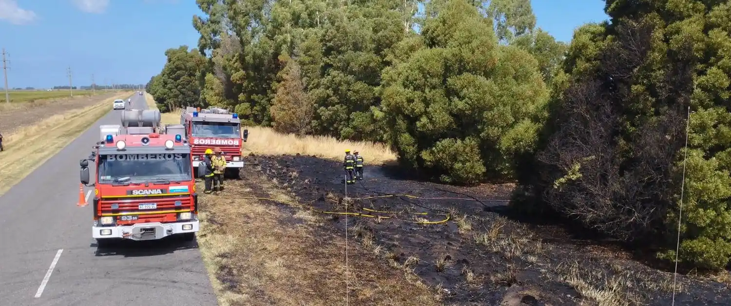 Bomberos de Bellocq y Claromecó controlaron un incendio de monte