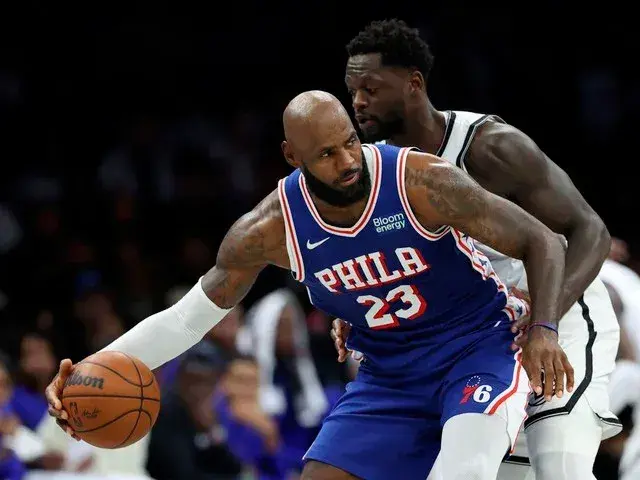 LeBron James debutó en los Philadelphia 76ers con una ajustada derrota ante Brooklyn Nets