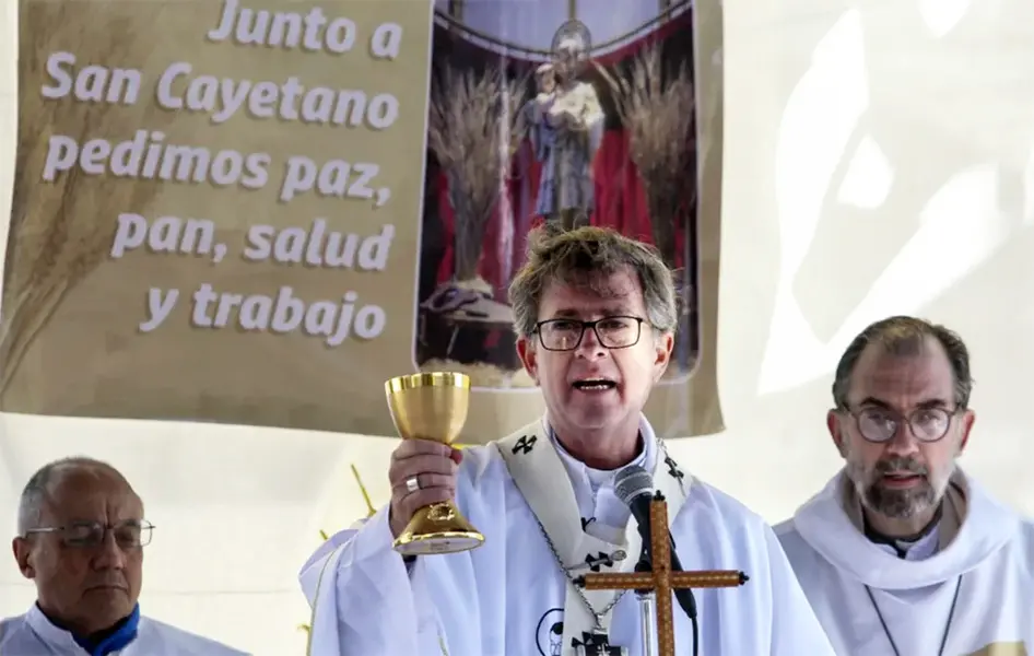 «No hay bolsillo que alcance», reclamó el arzobispo porteño en la misa de San Cayetano