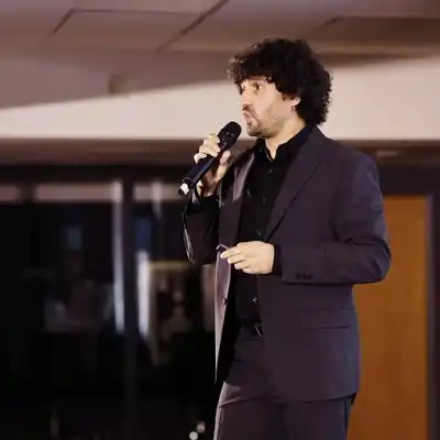 Leonardo Orlando: censurado en París, desafía la ideología de género