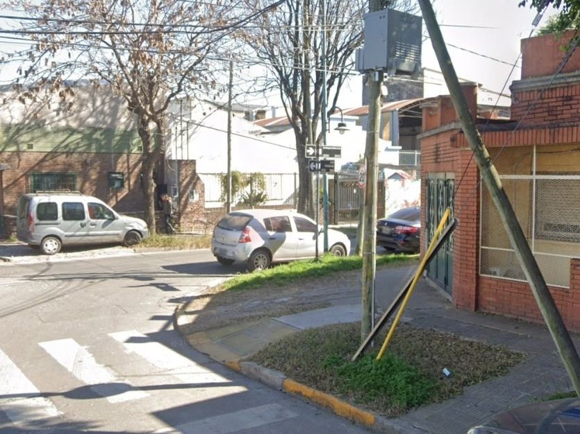 El hecho ocurrió en la esquina de Independencia y José Hernández, en Carapachay.