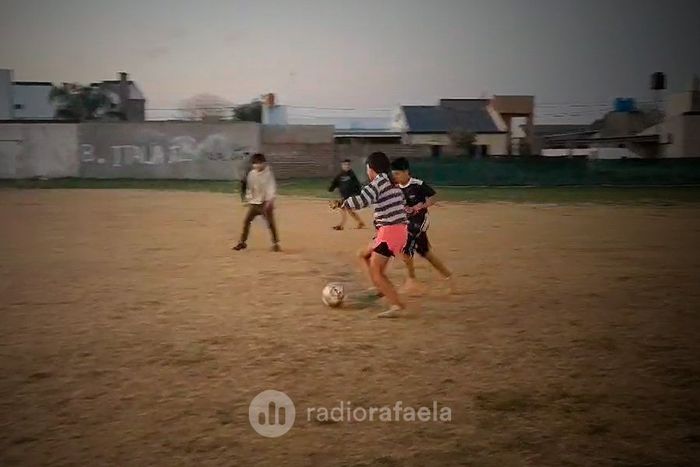 escuelita futbol barrio italia 1.jpg
