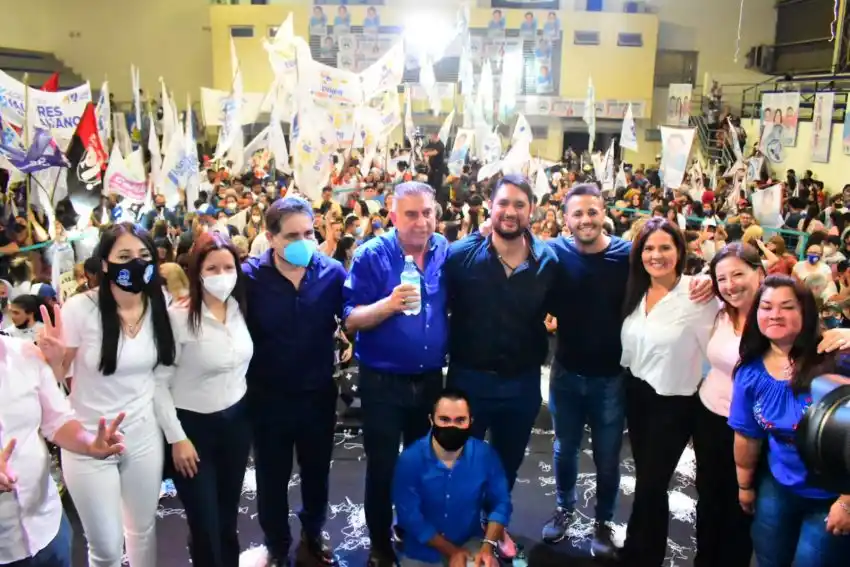 En un multitudinario acto, Jofré presentó a los candidatos de Valores Ciudadanos