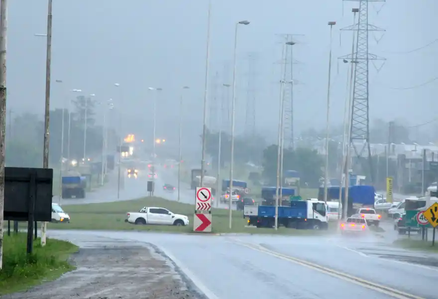 Alerta meteorológico por fuertes tormentas con ráfagas en Tandil
