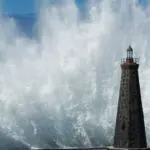¡ALERTAS DE TSUNAMI! Erupción de volcán submarino en Tonga dispara alarmas