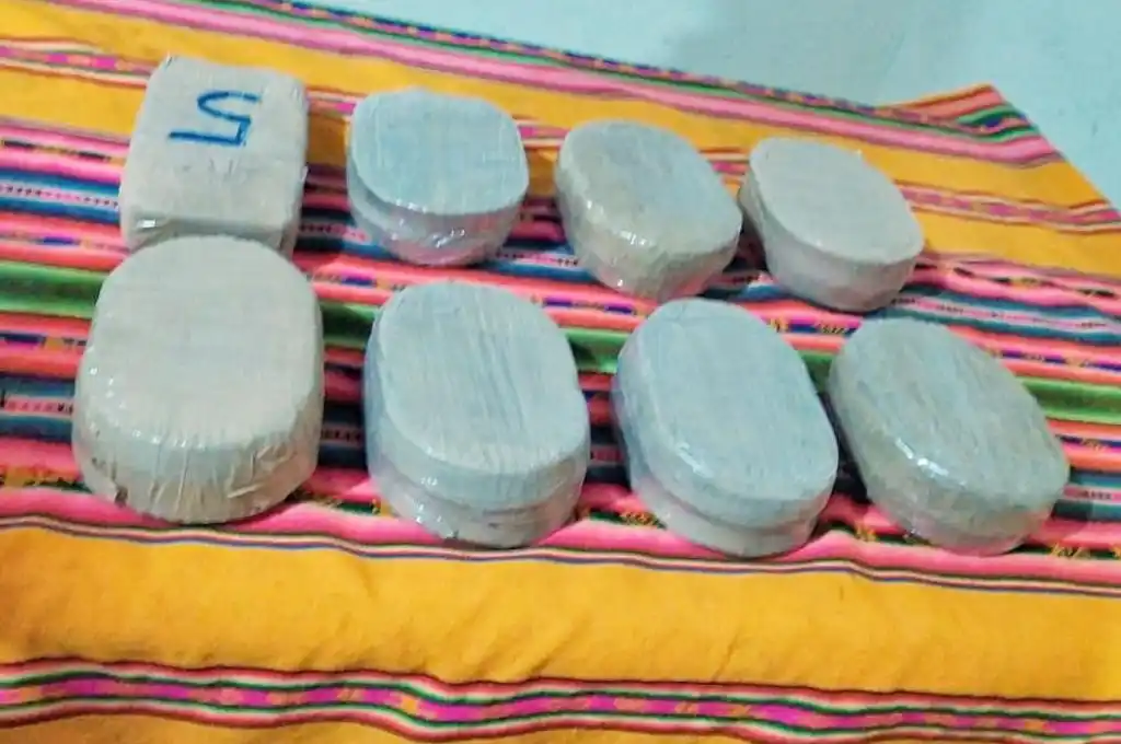 Operativos en Jujuy y Santiago del Estero: Gendarmería incautó más de 8 kilos y medio de cocaína