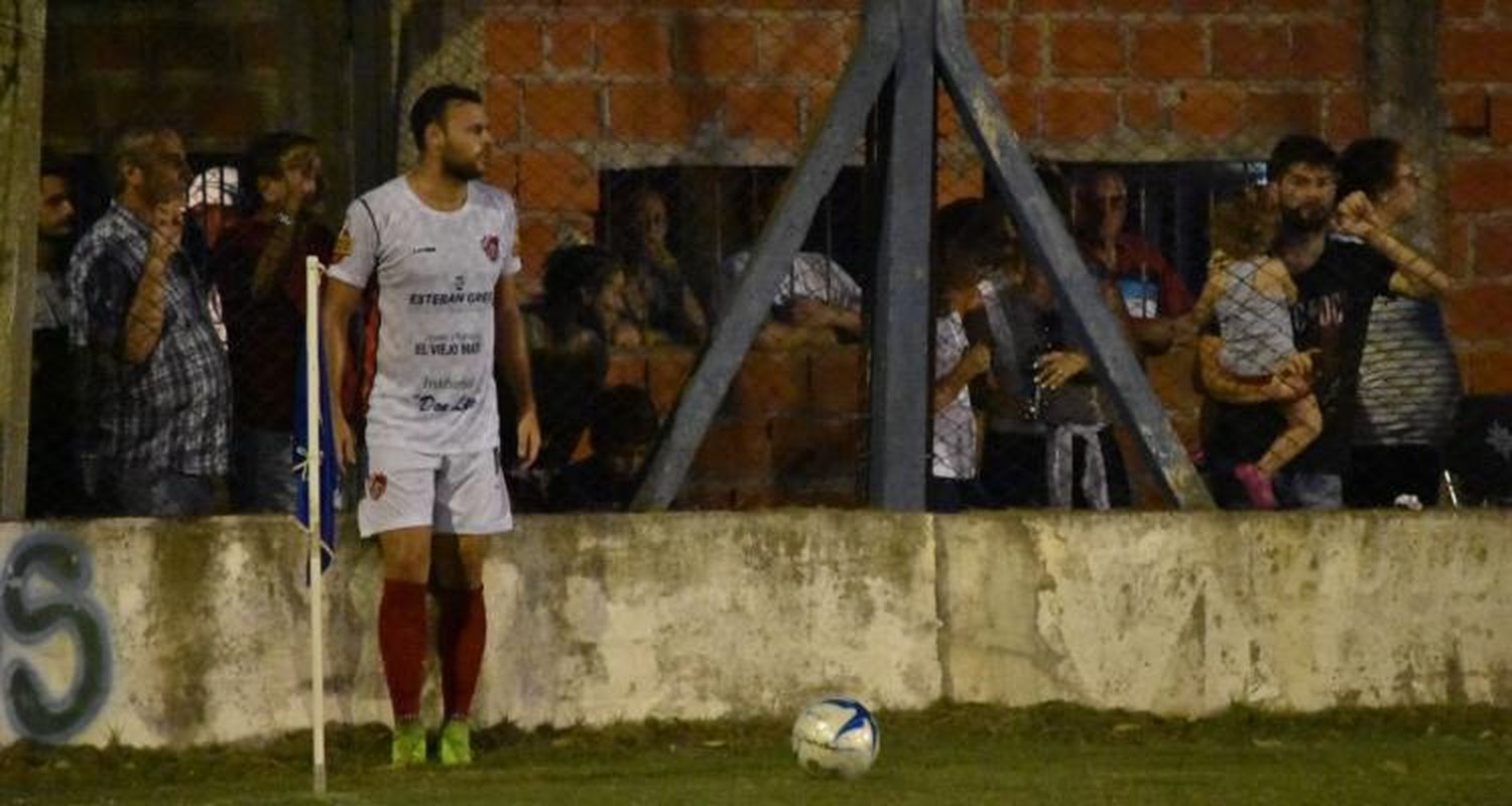 Fernando Gómez jugará en la B Metropolitana con Defensores Unidos de Zárate