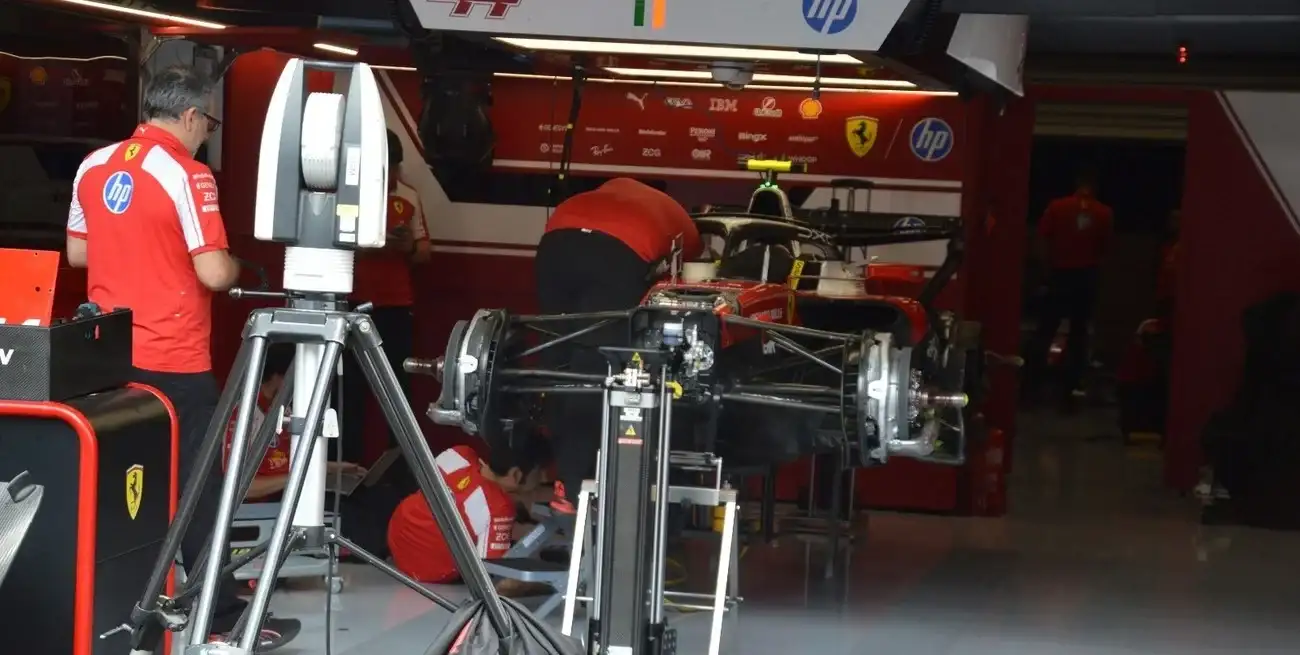 Ferrari incorporó cambios en el piso para mejorar el rendimiento aerodinámico. Crédito: El Litoral.