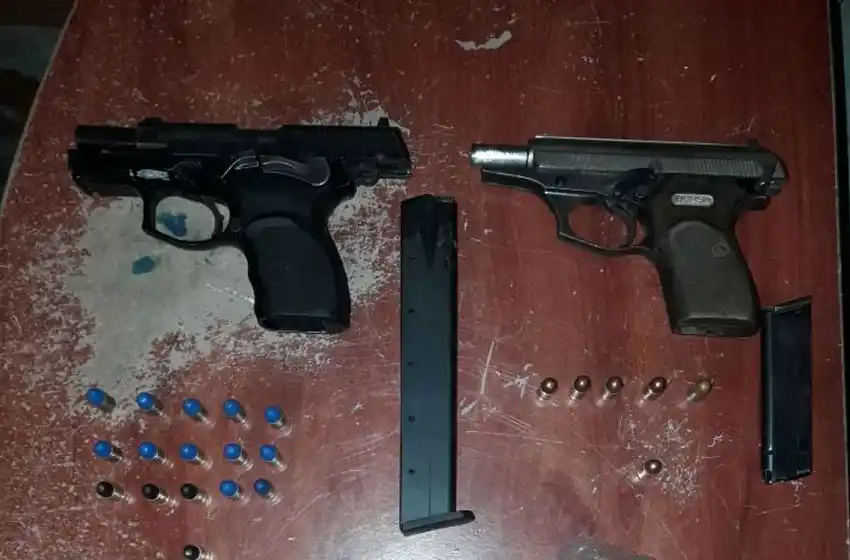 Tres detenidos con armas y municiones