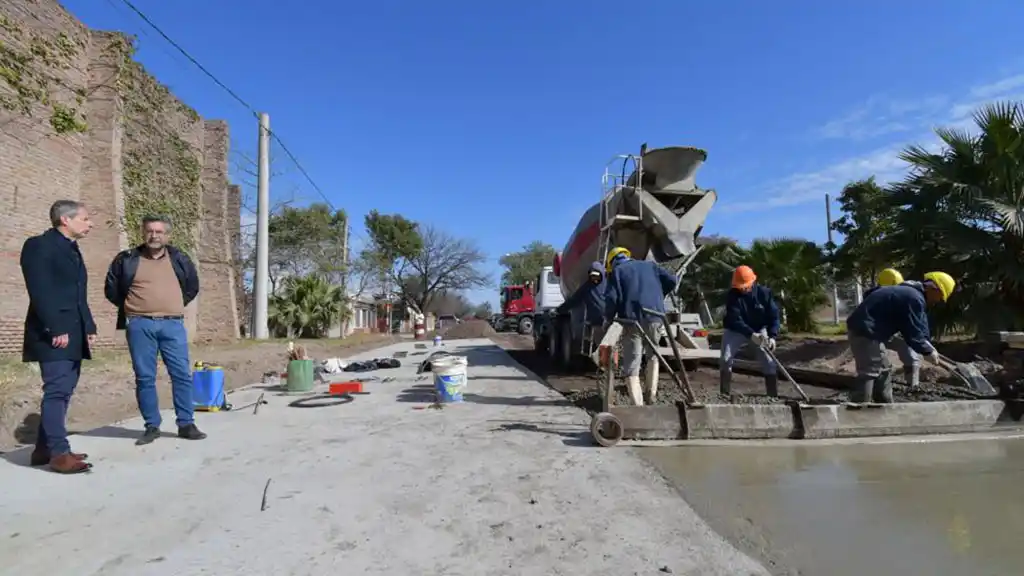 El intendente supervisó las trabajos que se llevan a cabo en ambos sectores