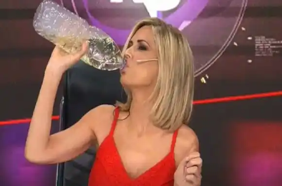 Murió un hombre por tomar dióxido de cloro, el químico que bebió al aire Viviana Canosa