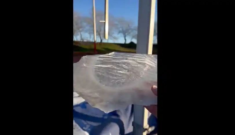 Frío extremo en la pista de atletismo de Mar del Plata.