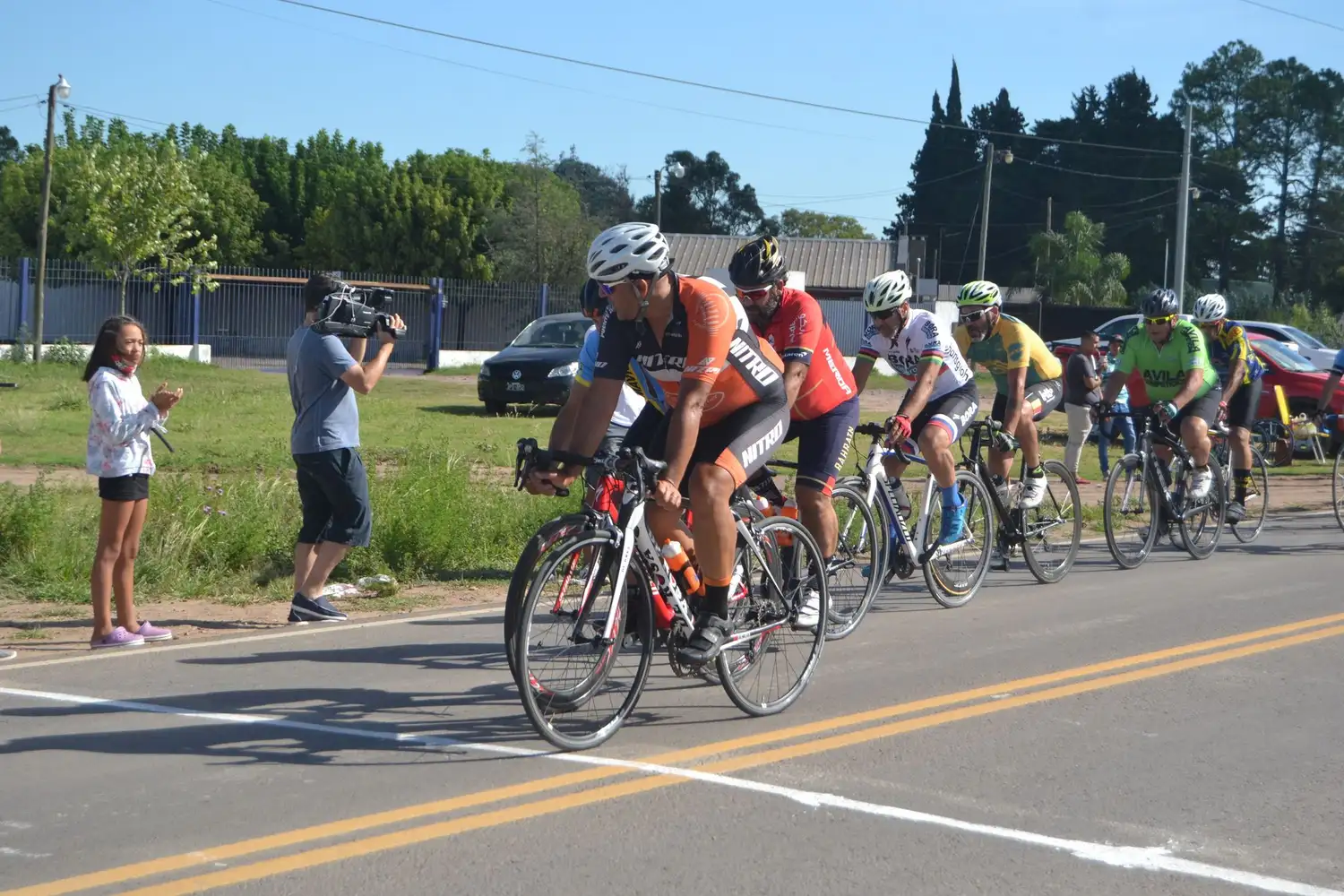 Ciclismo: atractiva prueba se realizó camino a Puerto Ruiz