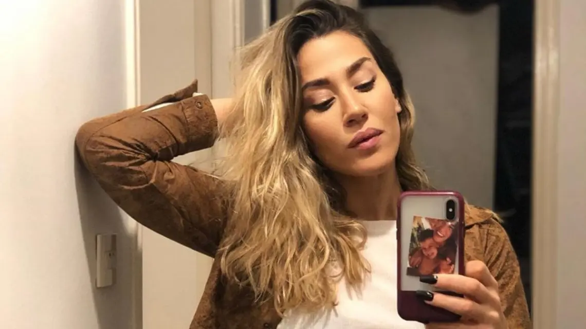 Jimena Barón estrenó el video de «Dos corazones»