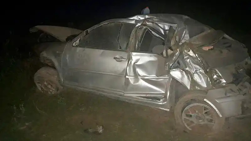 Un hombre de 38 años sufrió un fuerte vuelco en su auto: le hallaron marihuana