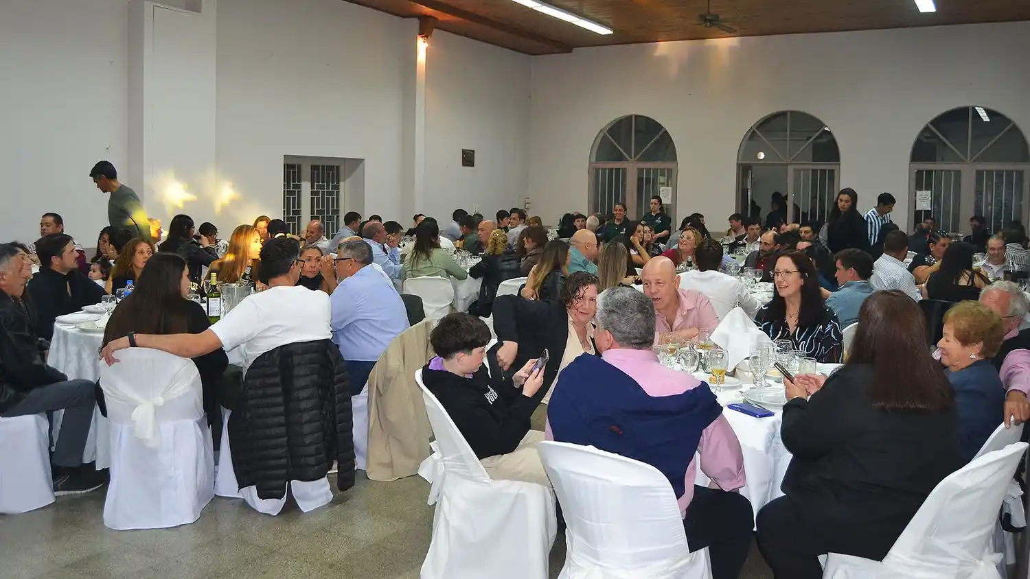 Los empleados de comercio de Gualeguay celebraron su Día con una gran cena show