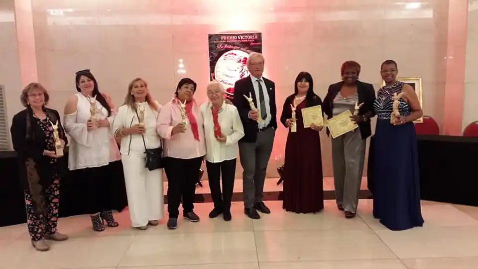 Escritores locales recibieron un reconocimiento en Uruguay