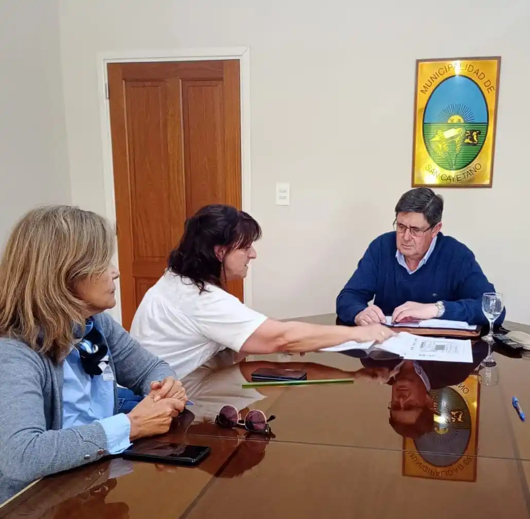 Presentan el proyecto para construir la Escuela Técnica en San Cayetano