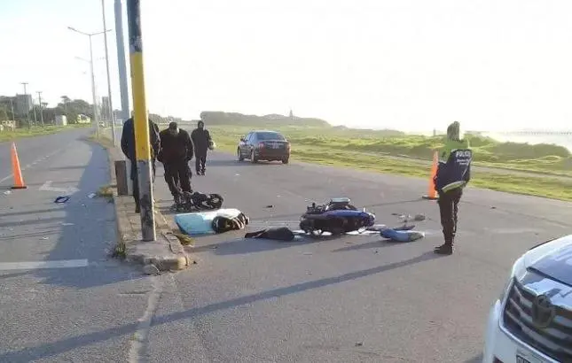 Trágica madrugada con dos motociclistas muertos