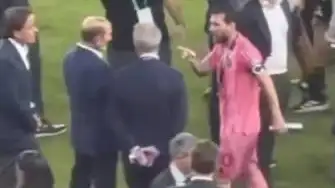 Messi se cruzó con el comisionado de la MLS.