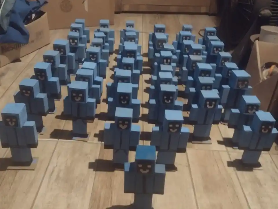 muñecos de minecraft hechos a mano por Lisandro Giménez