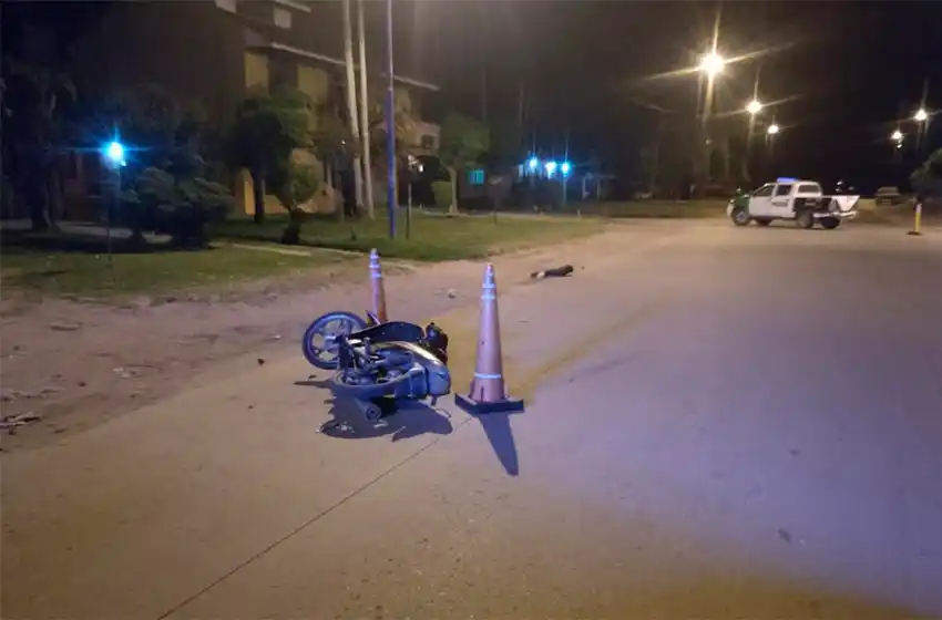 Atropelló a dos mujeres con la moto