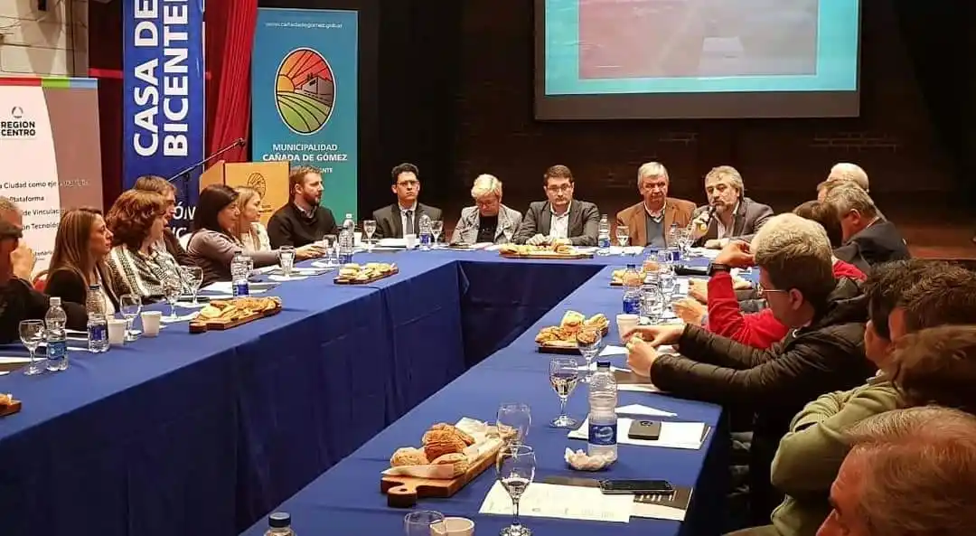 Gualeguaychú estuvo presente en una reunión de intendentes de la región Centro