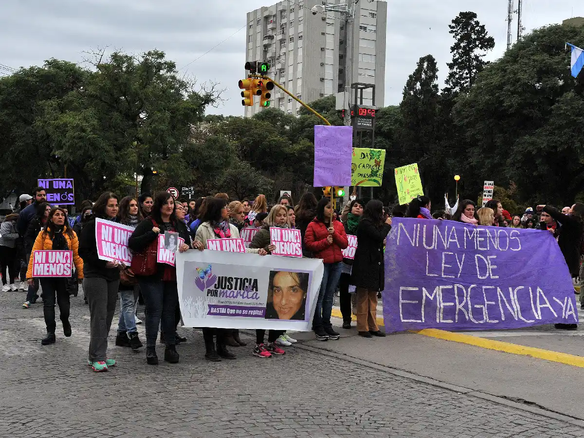 Se mantiene la cifra de un femicidio cada 30 horas, según la Defensoría del Pueblo