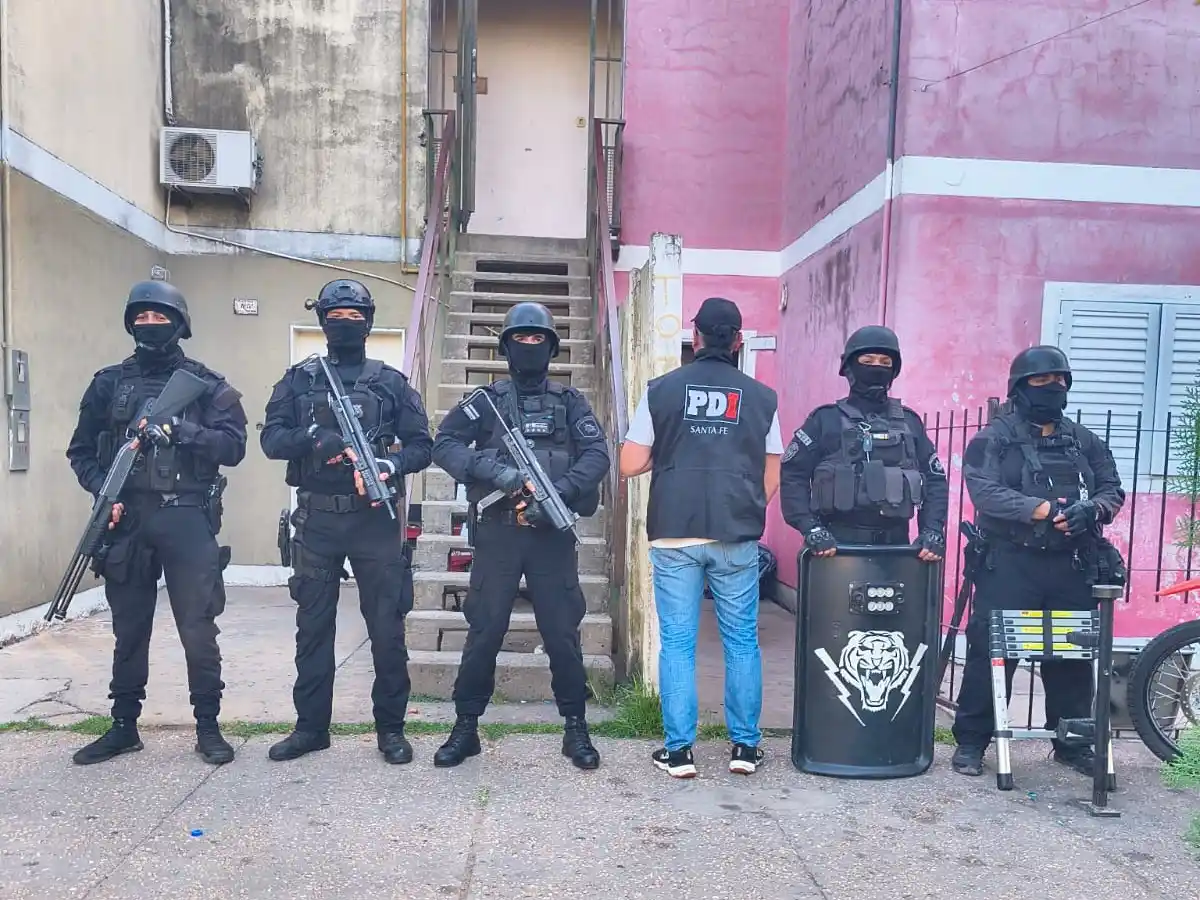 El allanamiento se realizó en calle Lisandro de la Torre. Foto: Gentileza.