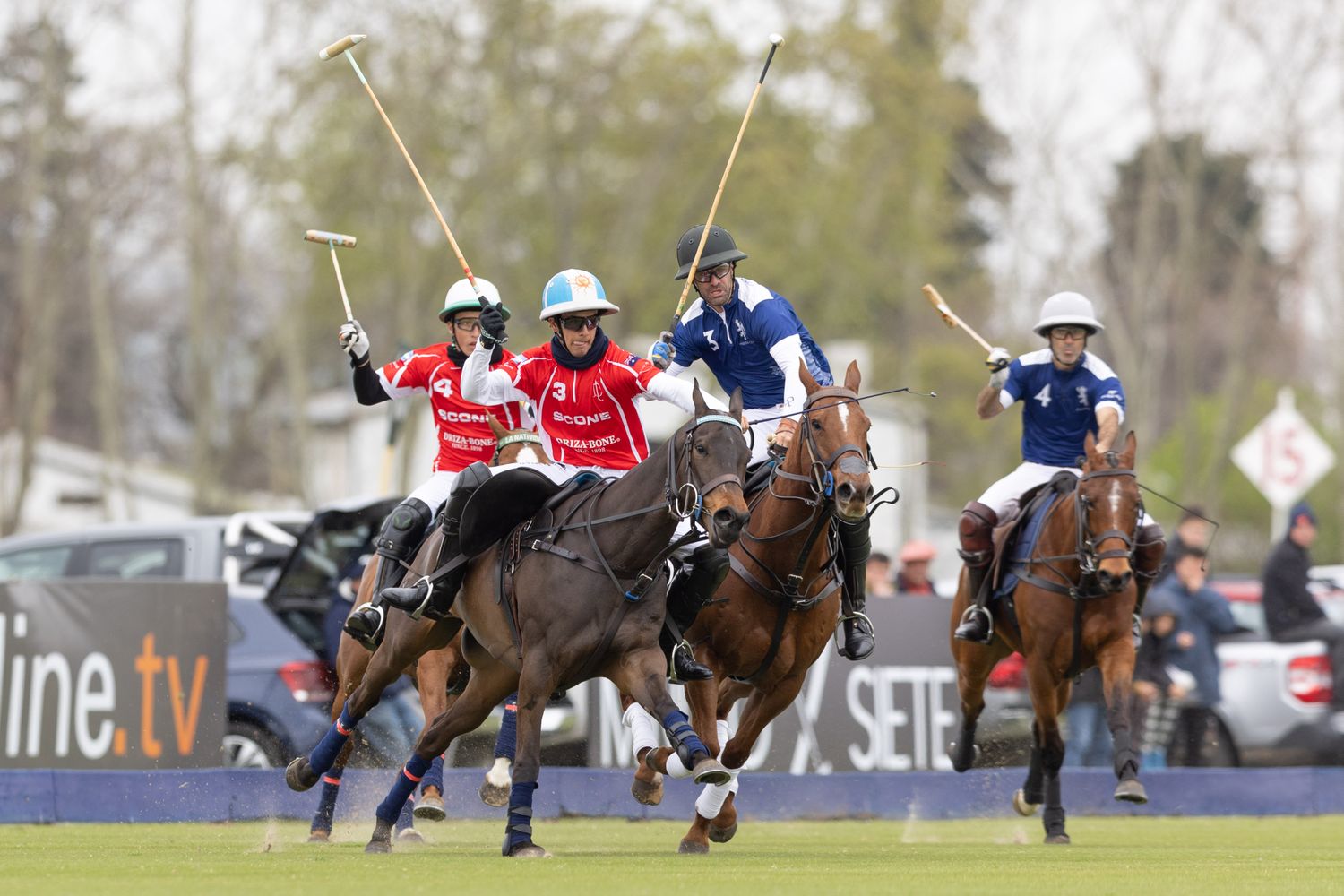 FOTO SANTIAGO YOUNG El polo vivió una jornada a pleno.